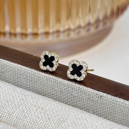 Mansheng S999 sterling silver needle black four-leaf clover earrings for women, high-end earrings, small and pierced ears, exquisite and non-allergenic earrings, S999 sterling silver needle, black four-leaf clover earrings, single