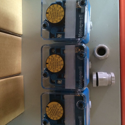 
Honeywell flame controller FC1000A1001C7027A1049 C7027A1049 C7027A1049 C7027A1049