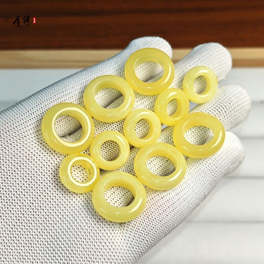 Kuxiang natural amber beeswax full of honey and floating flowers running ring DIY cultural accessories large size (outer diameter 25mm, inner diameter 18mm)