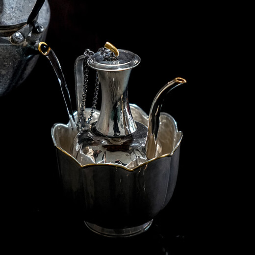 Century-old Lu Yi sterling silver wine warmer and wine dispenser, high-end liquor dispenser, antique style, high-looking, light luxury style, large wine jug & large wine warmer & 6 silver wine glasses for home use