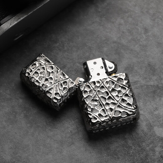 
ZIPPO lighter genuine Zhibao heavy armor pure man zppo silver plated American men limited edition pure man stand-alone + leather case DK9902TJ