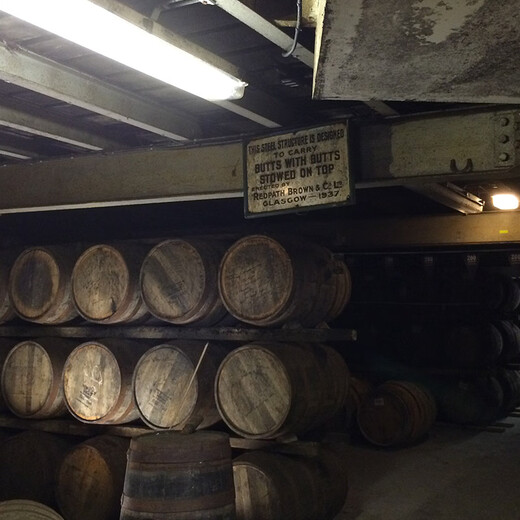 
Laphroaig Laphroaig 10 years Shirley barrel single malt whiskey 48 degrees foreign wine 700ml * 1 bottle