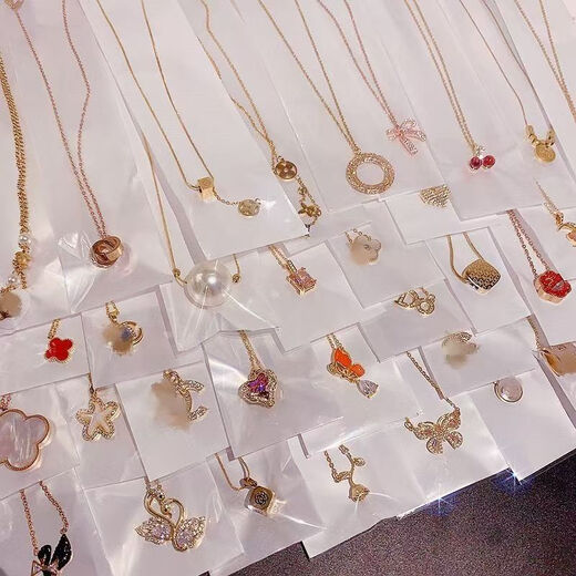 [Collier Collection] Niche Design Sense Clavicule Chain Collier Femme Léger Personnalité de luxe haut de gamme Retro Fashion Collier polyvalent [un] style aléatoire sans limite sur les images