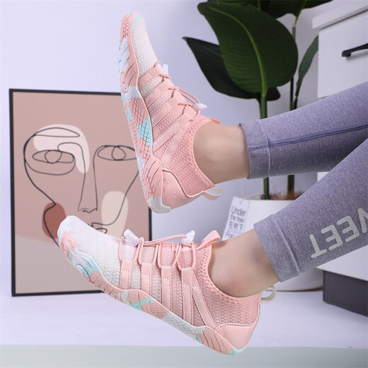 McCannon indoor fitness shoes for men and women, non-slip training shoes, silent skipping rope running shoes, step machine special shoes, shock-absorbing soft-soled yoga shoes, white powder 38