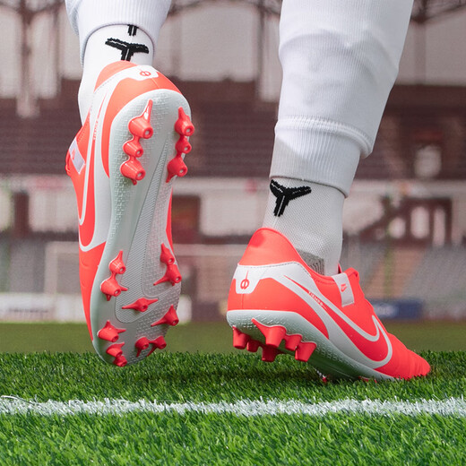 Nike (NIKE) football shoes 25 winter new LEGEND legend 10 mid-range AG short spike adult football shoes men's legend 10/red/post picture 10 43 (275mm)