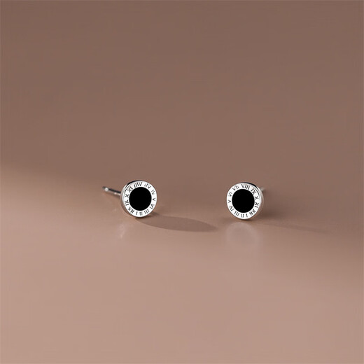 Guanpu Pavilion Fat Donglai's same style men's platinum earrings PT950 Roman numerals for men and women, simple design, versatile and fashionable