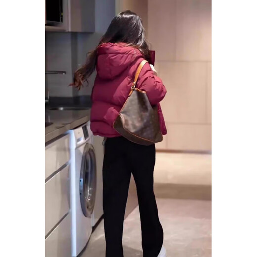 Paige Shark 2025 new style this year popular small red short fashion thickened cotton jacket for women autumn and winter trendy brand burgundy M recommended 100-120Jin Jin equals 0.5 kg