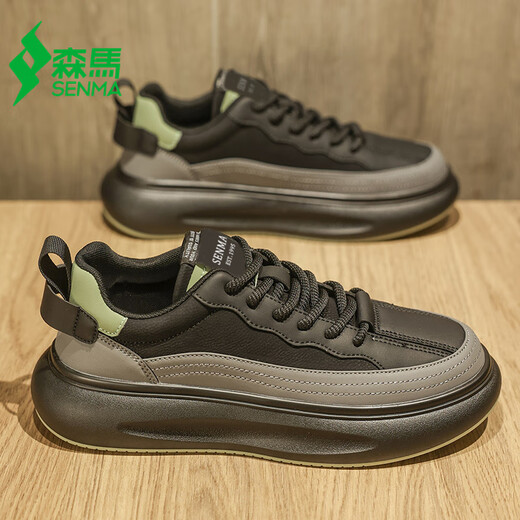 Chaussures pour hommes semi les semi-chaures de la saison d'été 2025 Nouvelle tendance polyvalente Forrest Gump Mesh Chaussures de sport populaires Chaussures blanches populaires hommes noirs et verts 1699 42