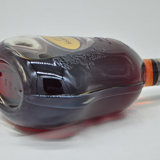 轩尼诗XO干邑白兰地 700ml 1000ml 斤四 两斤 法国 Hennessy 700ml