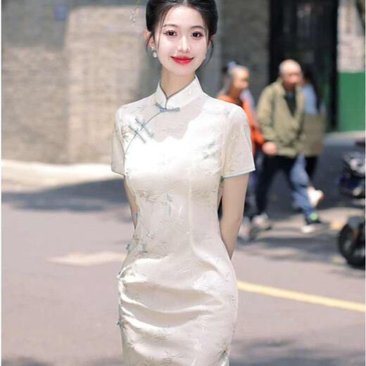 Neue chinesische Stil täglich tragbare kleine mittelgroße Cheongsam Neue Sommer verbesserte junge Modell 1584 Bildfarbe L.