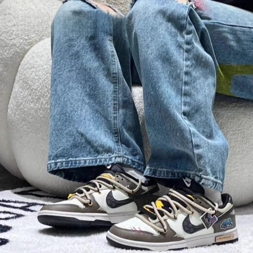 
Nike (NIKE) sneakers custom Dunk Low Panda Prank Jungle Travel Crossing and Overcoming Thorns Low Top Shoes DD1391-100 Customized No Return or Exchange 35.5