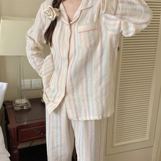 
Cat man Japanese cloud cotton pajamas for women in spring and autumn Xinjiang cotton gauze long-sleeved simple striped cotton silk home clothes two pieces QMS long-sleeved cardigan-9902 rainbow stripes 80-100Jin [Jin equals 0.5 kg] M
