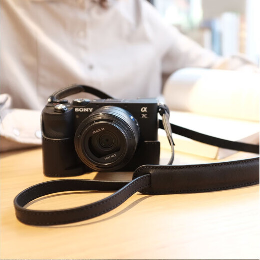 
Suitable for Sony 7 camera bag micro single protective cover leather case 7374 genuine leather 96400 base A7C Crazy Horse leather [Leather base]