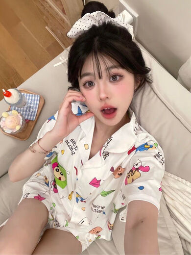 
Tan Beiman Crayon Shin-shirt Japanese three-piece set Crayon Shin-shirt women's summer thin short-sleeved trousers cute card KK-14140 [short-sleeved] three-piece set M-code [recommended 80-100Jin [Jin equals 0.5 kg]]