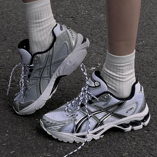 
Asics GEL-NIMBUS 10.1 Black retro trendy men's shoes Yin and Yang twin white running shoes for women 1203A780-001 [Black and gray] guarantee 37