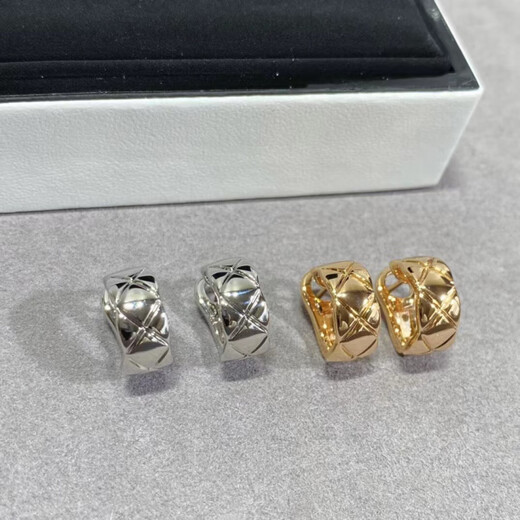 Fat Donglai's same style 18K gold earrings for women au rose gold coco earrings small fragrant ear buckles color gold earrings feel temperament (pair) rose gold