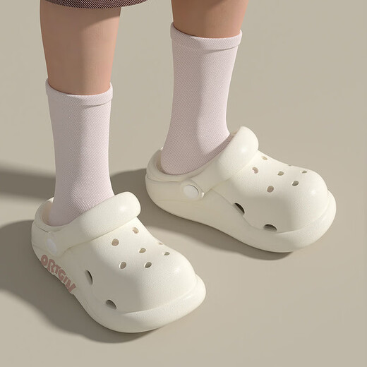 Chaussures de trous pour garçons et filles en été nouveau style pour les glissades de slippers à semelles épaisses et légères de style parent de style parent