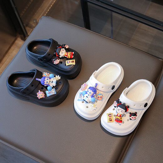 Leosoxs Nezha Ao Bing Bing's Slippers Summer Shit Feel Hole Chaussures 2025 New Children's Children's's Non-slip Lof Bottom Sandales Blanc [image principale] 32 Taille 32 [33 Même taille]