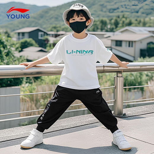 Li Ning children's T-shirt quick-drying boys and girls 25 years new summer bottoming shirt top loose half-sleeved short-sleeved quick-drying T+ sunscreen quick-drying pants 140
