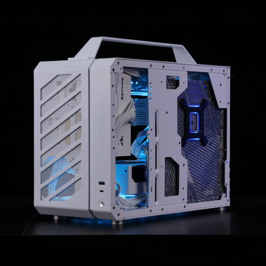 Gigabyte RTX5090D/5080 Mechanical Master C+MAX white mini water-cooled game console DIY assembly computer design portable small steel gun desktop machine six 9950X3D/32G/2T/5090DV2