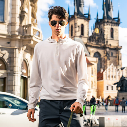 Mr. Bu Bu hooded outdoor sunscreen long-sleeved T-shirt for men's summer zippered placket solid color breathable top GT15283 Haoyuebai M (170)