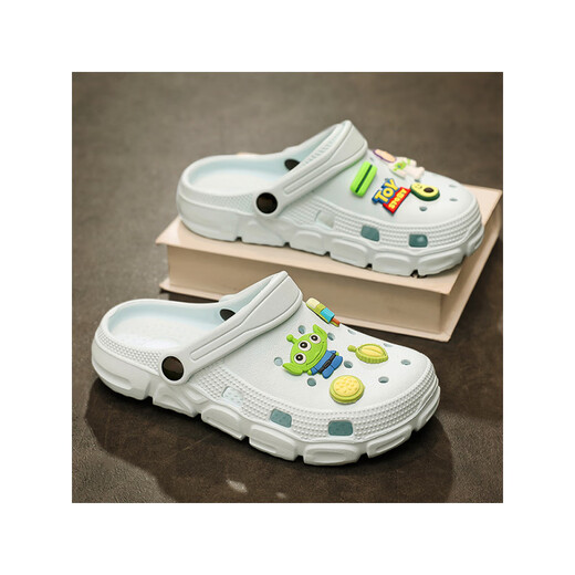 Chaussures de sentier à la mode Chaussures pour enfants Boys 2025 Nouveau été Soft Sole Slee Chores Boys portent des chaussures de plage anti-glissement bleu 34