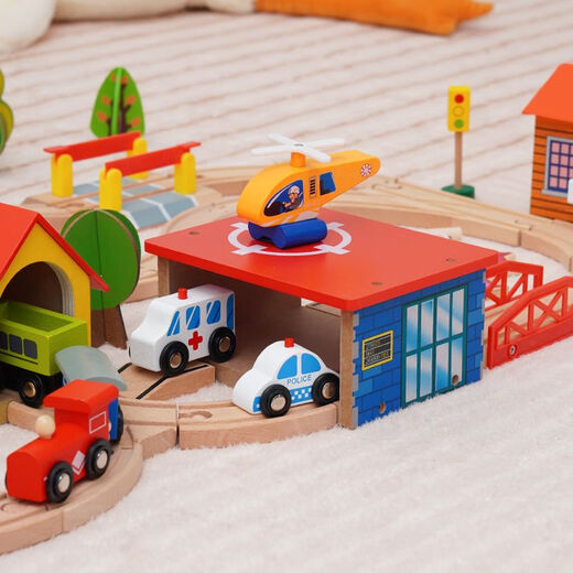 Holz kleiner Zug Hape Gleis Set Magnetic Lokomotive 3-5-7 Jahre alte Jungen Bausteine ​​Kinderspielzeug Brio 69 Steckstücke zur Lieferung von Elektroautos