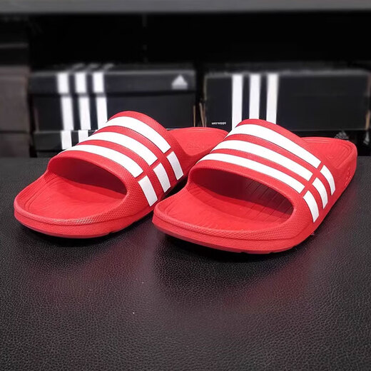 Adidas Slipper Herrenschuhe Frauenschuhe Sommer Sports Strand Sandalen atmungsaktive Sandalen One-Shot Pantoffeln GZ3774 empfohlen, eine große Größe G15886 Red 42 zu nehmen