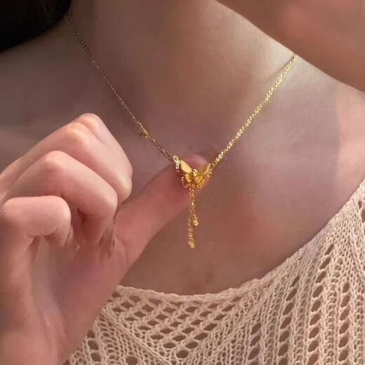 BZK9999 Gold Butterfly Necklace for Women 2025 New Pure Gold Fashion Clavicle Chain Valentine's Day Gift for Women Butterfly Necklace 1.56g