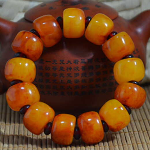 Fat Donglai's same beeswax bracelet for men floating in salt water collection old chicken oil yellow amber bucket beads plus separated beads blood amber bracelet