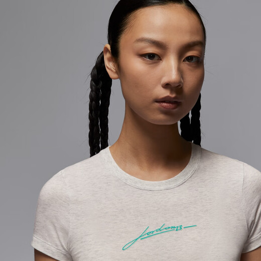 Nike (Nike) Jordan Jordan Jordan Women's Slim Fit Camiseta impresa Summer NUEVA Soft IB7029 051 Color Tick Birch Color xs