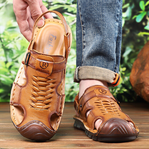 YRC Yierkang Sandalen Herren 2025 Sommer weicher Sohle der Hohlhöhe Leder Schuhe hohl atmungsaktiv