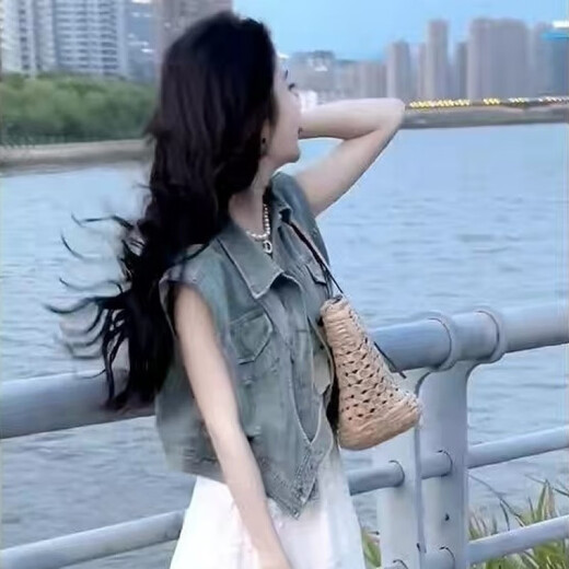 FHHUABD French long skirt seaside vacation white suspender dress texture 2025 women's summer new suit temperament suspender dress 694# [high-quality version] L [Suggested 105-120Jin [Jin equals 0.5 kg]]