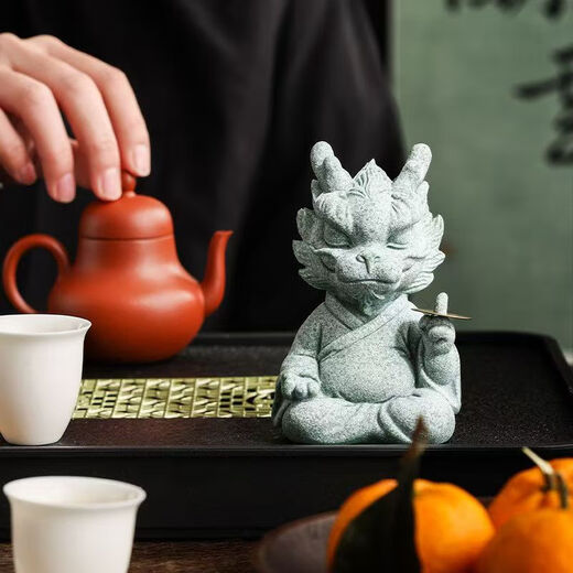 Lucky Dragon Tea Pet Decoration Color Changing High-End Green Sandstone Tea Table Tea Table Tea Set Feng Shui Decoration Crafts One Finger Rich + Sleeping Frog + Fishing Platform Base