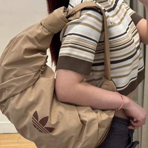 
Adidas (adidas) Clover Shoulder Bag Men's Bag Women's Bag New Cloud Croissant Croissant Clothes Crossbody Bag Leisure Bag Sports Bag KA9266 KA9272 Warm Sand Color Large 33*48cm