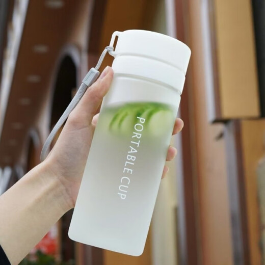 Fat Donglai quality water cup large capacity sports outdoor girls high-looking plastic cup men simple anti-fall summer 20 matte white - with tea separator 800ml
