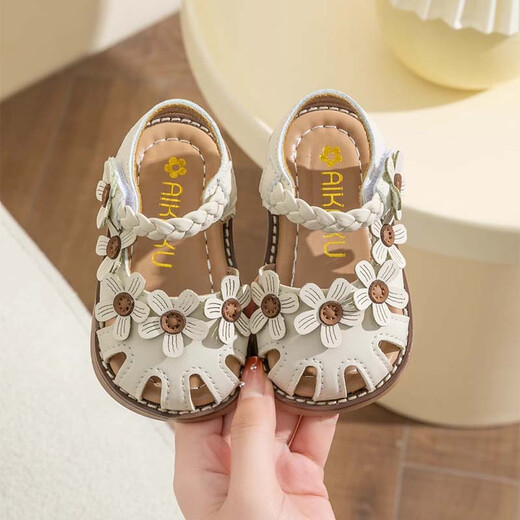 
Otter-hui baby sandals for summer 1-3 years old baby children's sandals for infants and toddlers soft sole princess shoes for bag toe soft sole toddlers flowers beige-20 size. Inner length 14cm