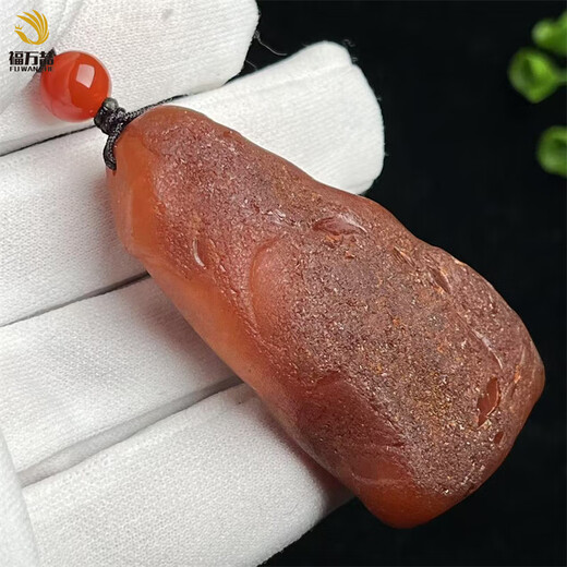 Fuwanzhe natural beeswax authentic rough stone pendant Baltic amber red leather beeswax full leather handle 21.25g