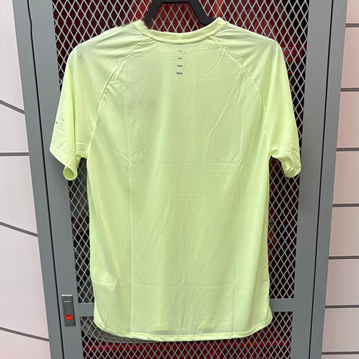 Camiseta de manga corta Nike (Nike) para hombres 2025 Summer NUEVO ARRIBA SPORT ARRILLABLE CORRER BODING BODYSUit HV5204-701 ligeramente amarillo y verde M /170 /recomendado 110-130Jin [Jin equivale a 0.5 kg]