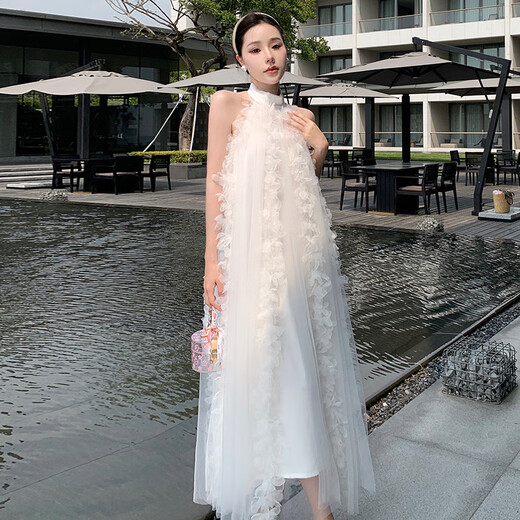Dongjing French bride's morning robe, halter neck light wedding dress, wedding nightgown, bridesmaid can wear a small white skirt, vacation skirt, white S