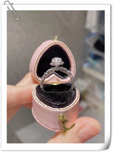 Qian Jun Ring Princess Castle Fireworks Diamond Ring Female Couple 18K Gold Personalized Request for Marriage Valentine's Day Size 8 Recommended Finger Circumference 47-48mm