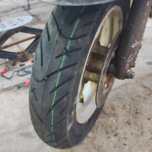 Chaoyang Elektromotorrad eignet sich für Yadi Jinjian Green Source Tailing Aima Xinri Xiaodao Elektrofahrzeug Vakuumreifen Chaoyang-3.00-10 8-Schicht H687