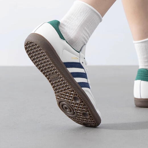 
Adidas Clover Shoes SAMBA German Training Shoes Classic Men and Women Couples Sports Shoes Low Top Casual T-toe Shoes IH4882 White/Green/Dark Blue 43