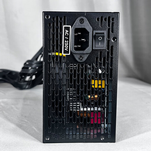 Yichenyu Xuanwu 650SE optimized version rated 650W peak 1000w80PLUS white label certified power supply Japanese main capacitor 3x8pin graphics card power supply Xuanwu 850SE power supply Xuanwu 650SE black comes with power cord + cable management tie rated 650W