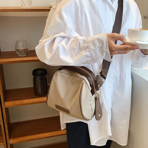 COSMICKISS贝壳包2025夏新款斜挎包轻便大容量休闲单肩包尼龙布包包女手机包