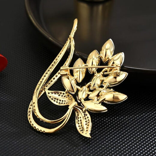 Puri brooch, brooch, pin, accessories, high-end women's crystal temperament, fashionable luxury coat, suit, elegant niche design, gold