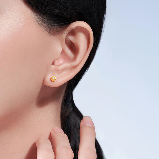 Chow Tai Fook small light bulb yellow gold stud earrings with diamonds ERU114