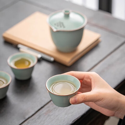 Ru kiln travel tea set portable ceramic quick cup for one person, one pot and three cups, outdoor camping hand-grabbed kung fu teapot, sky blue (one pot, three cups) + travel bag