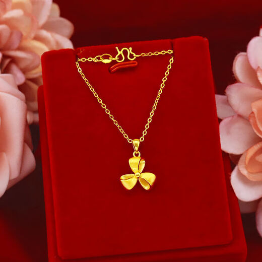 KZD Old Phoenix 999 Pure Gold Four-leaf Clover Pendant Women's Fashion Temperament Pure Gold Collarbone 0.01g Four-leaf Clover Necklace