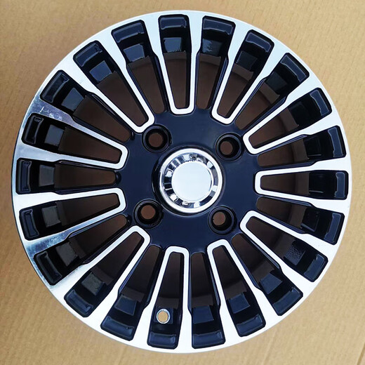 Roues en alliage en aluminium de 13 pouces 15565R13 Rague en aluminium électrique à quatre roues 16570R13 Vacuum pneu touristique et bus touristique bus de 13 pouces roues en aluminium (distance centrale 100 mm)